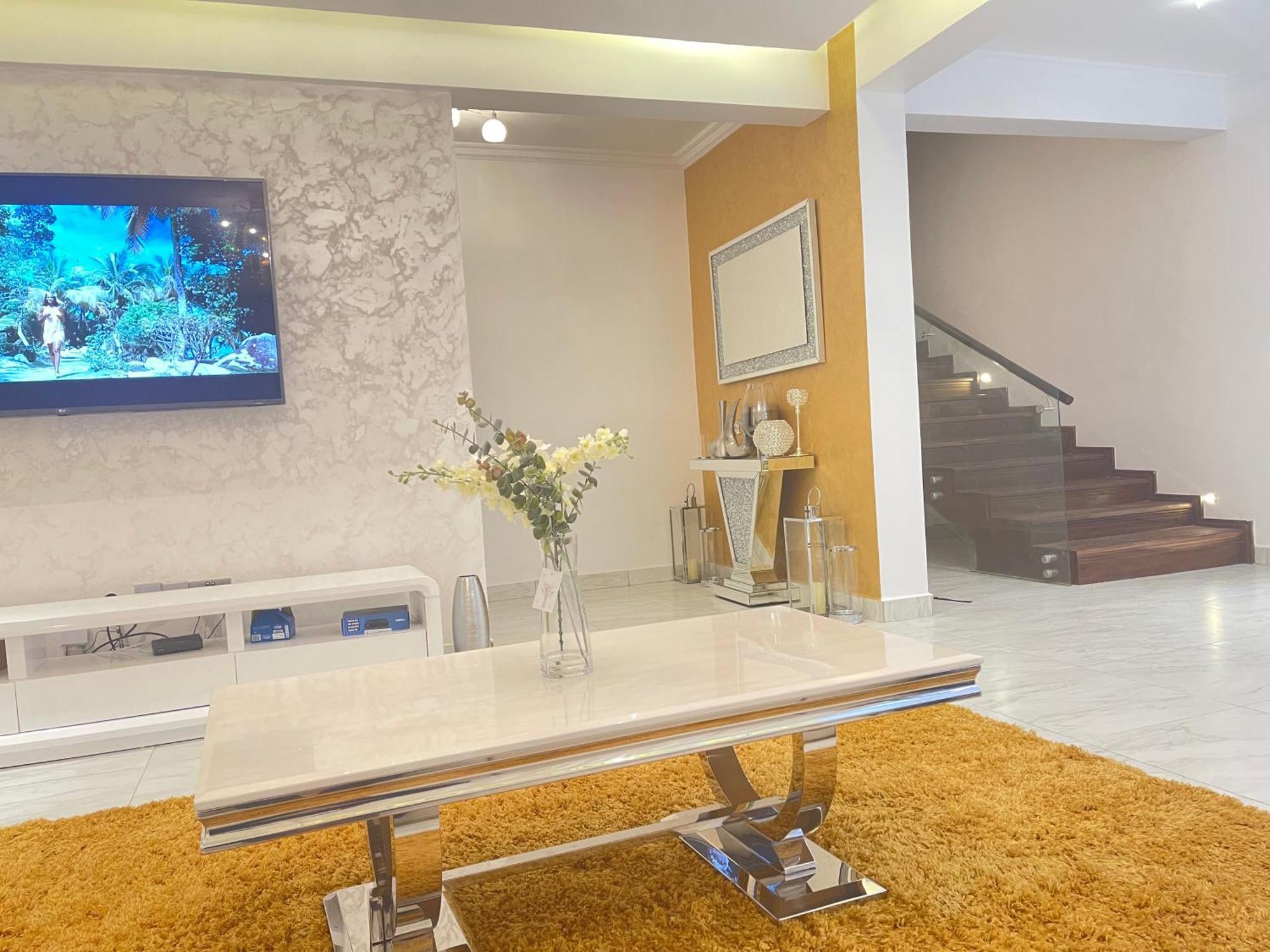 The Vittins Apartment อักกรา ภายนอก รูปภาพ
